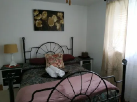 Newly renovated entire guest suite in Orange County.