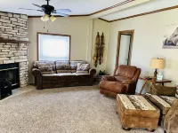 Secluded Farm near Bennett Springs State Park, 66 Robin Ln Tunas, MO 65764 Hotels in Laclede County