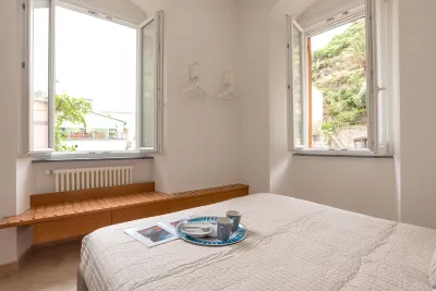 The Gallerist's House Manarola, Apartment 5 minutes walk from the sea.