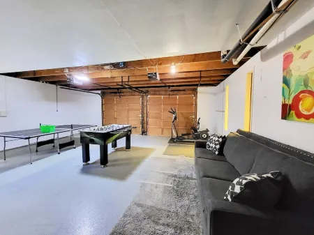 NEW!Beaverton Haven with yard; Pets Allowed