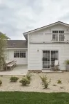 Designer Home with Private Beach Access - Sleeps 12 - The Boardwalk Beach House The Playground 주변 호텔