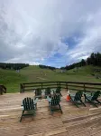 Walk To Ski Lifts! W/D, WiFi, Kitchen, Skylights