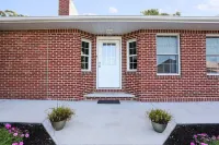 Lovely, Country Apartment, Just Minutes From Town