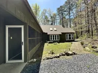"The Hidden Gem" private setting near Lake Ouachita, Mount Ida, & Hot Springs Hotels in Center Township