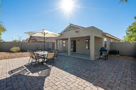 Arizona Gem - Golf Course Community Отели рядом с достопримечательностью «Суперстишен Гейтуэй Запад»