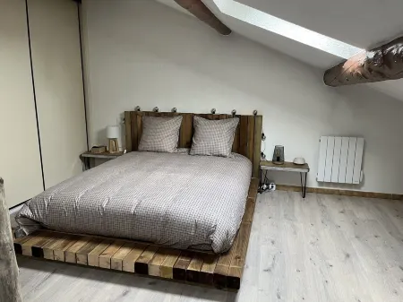 Large terrace * Double whirlpool * Private parking, Air conditioning