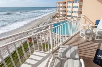 Ocean Front Complex -Beautiful Ocean Views! Can't Get Any Closer To The Ocean!