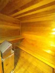 Modern 2,000+ sf house. Sauna + Parking! 5 mins from airport.