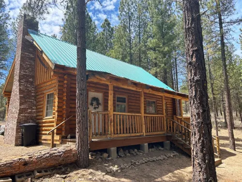 Peaceful Log Cabin - Just 45 Minutes From Beautiful Crater Lake!