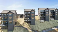 Kids’ Paradise + Adult Relaxation – Pool, Waterpark, & Views!