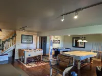 Private getaway near Bear Lake, ATV hike, cave tours, and kayaking, game room.