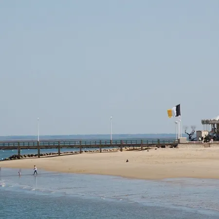 Nice studio near the beach for 3 people free internet parking balcony
