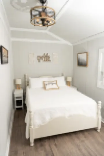 A tranquil Tiny House on Lewis Smith Lake