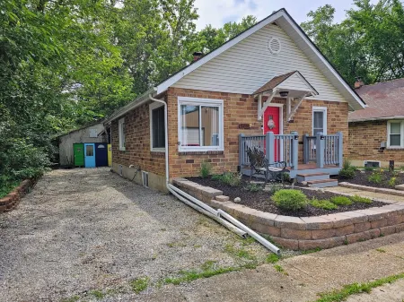 Relax At Rt.66, 10 Min from Ft. Leonard Wood Отели в г. Пуласки