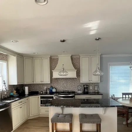 A cozy house that sleeps 10 just a few blocks from the beach