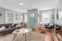 BOHO BUNGALOW - STEPS FROM HISTORIC DOWNTOWN APEX<br>