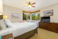 Fairways 402- Mauna Lani Resort-Private Beach Club Access-Golf Course Front-3 BR