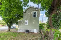House on cul-de-sac