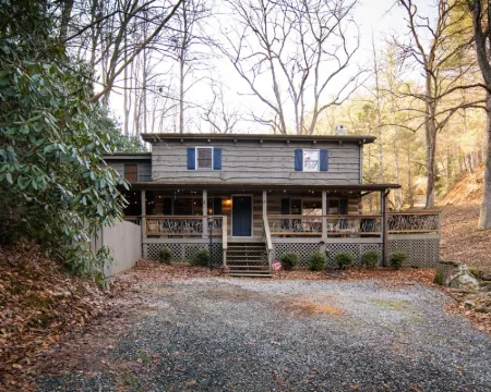 Blue Ridge Cabin with Modern Farmhouse Decor on Private Stream Hotels in Watauga