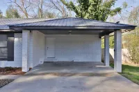 Lovely Lindale Home w/ Gameroom!