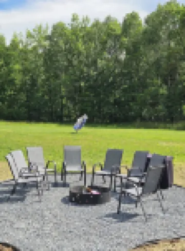 Aurora is a 3-bedroom house in Holcombe. A year-round playground for all!