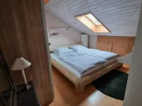 Gemütliche Dachgeschosswohnung bei Tutzing am Starnberger See Hotels in Tutzing