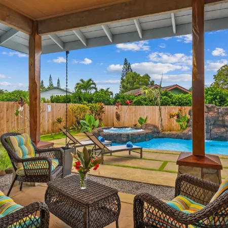 Luxury Princeville Retreat, Private Pool & Spa, 4 Bedrooms & 4 Baths, Sleeps 10