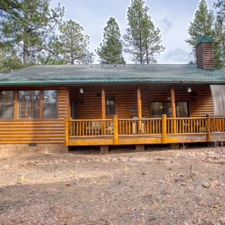 Torreon Cardinal Landing Cabin With Party Garage