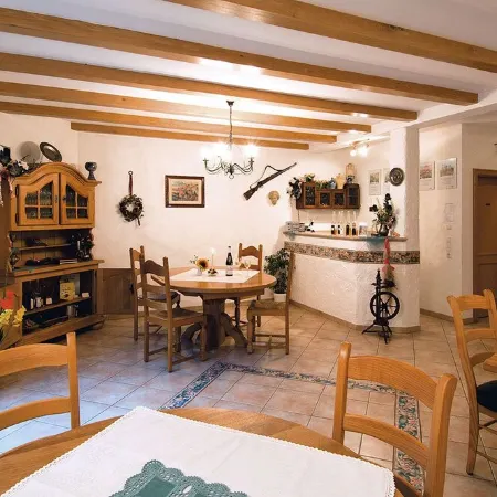 Komfortable, neu Renovierte Few0 im Romantischen Weingut