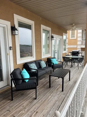 2/2 Condo on Lake Hamilton - Great Location! 10% discount on 7 night rental