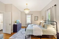 University Mill House, Walk to Town, King, Fenced Yard, Hammock, Fire Pit, Porch
