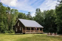 Kasoag Lake lodge-ATV + snowmobile right from your door.Great fishing close by!