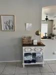 Cozy getaway home w/ POOL and GREAT location!