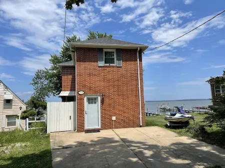 Chesapeake Bay Waterfront Home with Private Beach, Stunning Views