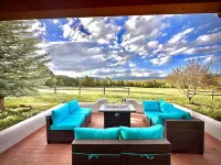 Private 5 BDR Pet Friendly Mountain Villa w/ Jacuzzi minutes from Santa Fe - Villas