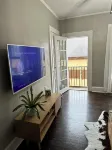 Modern 4-bedroom Duplex Apartment in Downtown Elkins beside Big Timber Brewing