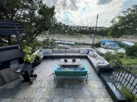 Lakeway Waterfront,  Lake Travis, Private Dock & Hot Tub Hotels in Lakeway