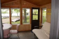 Lake Victoria, Yellow Cabin , Panoramic views overlooking the lake