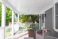 Relax by Oak Bluffs Harbor, enjoy your 3-bedroom East Chip retreat