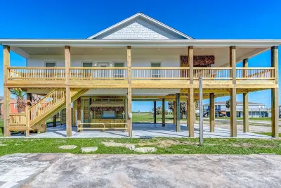 NEW! Direct Beach Access-Walk 2 Beach! Oceanview-Spacious Deck-Serene