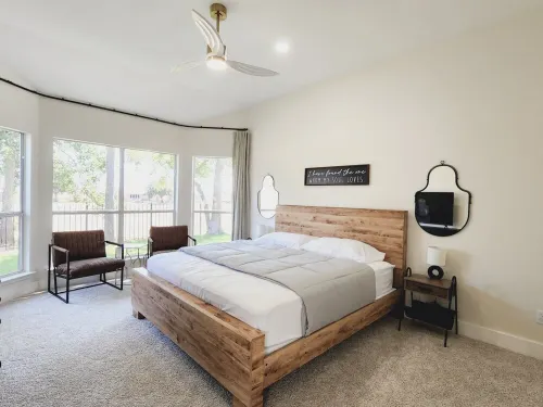 Brand New Spacious Serenity Getaway - King Bed!