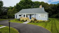 Remodeled Seaside Village Retreat, 5-minute walk to village center