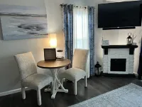 Back to School Rates! 98! Book This Fully Decorated Studio on Taneycomo Lake!