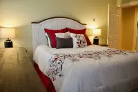 Location, Location, Location Hotels near Wesley United Methodist Church, Concord, NH