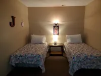 Sassafras Inn/Unit B --- Close to Marina & Boat Launch; 30 min to Eureka Springs
