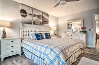 Deerfield Lakefront Condo/Boat Slip Included!