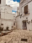 Independent apartment, ground floor, open space climate, bathroom, kitchenette