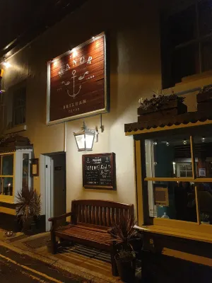Cosy, Traditional & Close to Everything