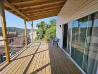 Remodeled 1890 original 2 bed in Wheeling w partial views of the Ohio River. Hotels in Wheeling