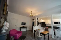 La Maison des Cochers- 1rst floor apartment- 1 stair -